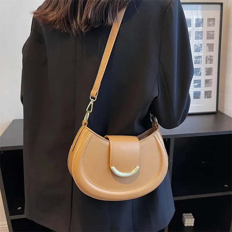 Solstice Shoulder Bag - Image 8