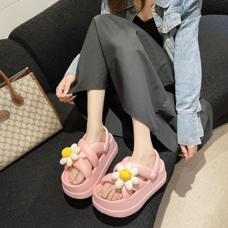 Sorelle Convertible Summer Sandals - Image 10