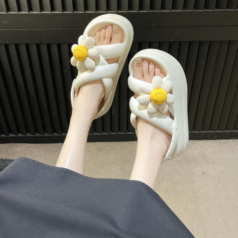 Sorelle Convertible Summer Sandals - Image 9