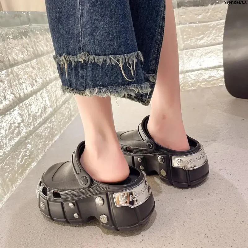 Strato Punk Slippers - Image 4