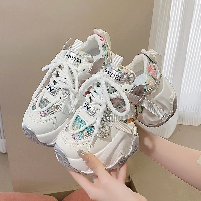 Stylish Stella Platform Sneakers - Image 5
