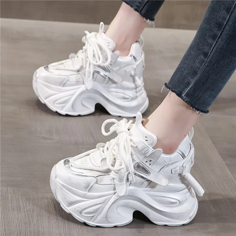 Tide & Trend Sneakers - Image 4