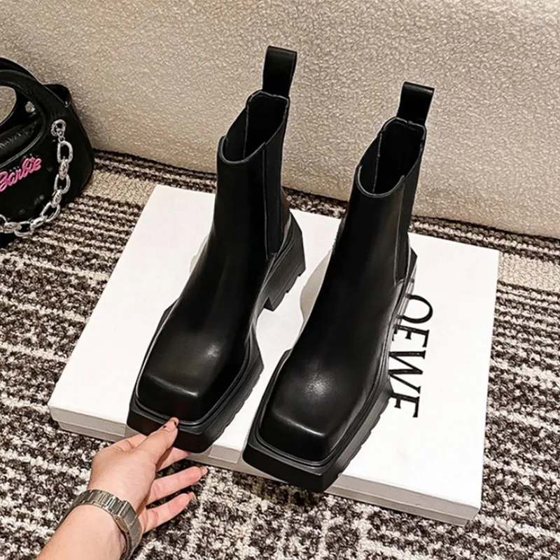 Tinco Platform Boots - Image 5