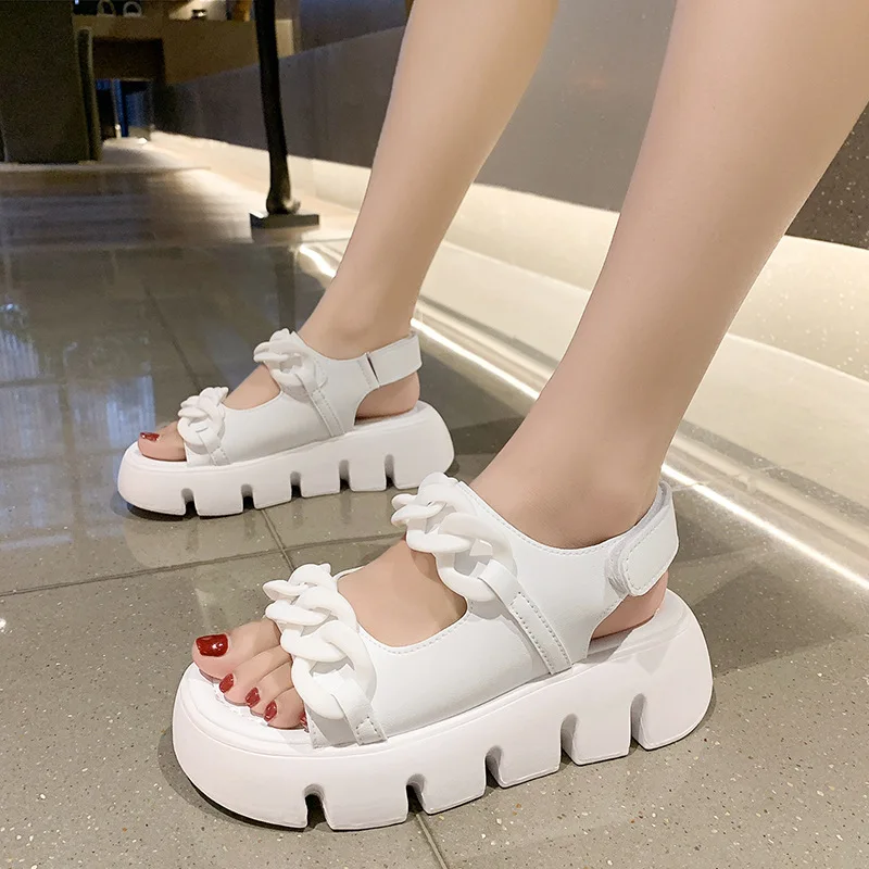 Torrino Chained Summer Sandals - Image 4