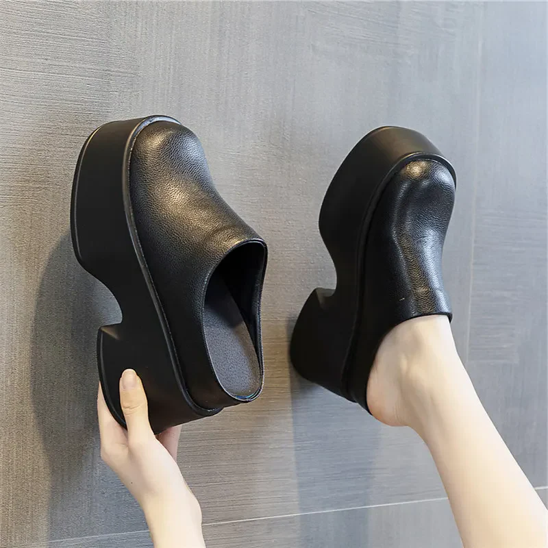 Tranquil Grove Slippers - Image 5