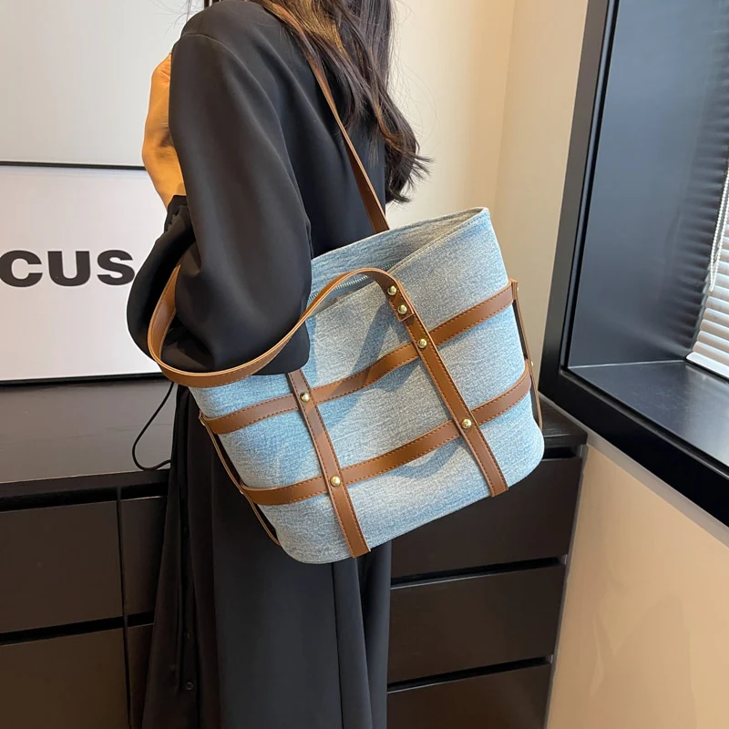 Urbanista Denim Shoulder Bag - Image 3
