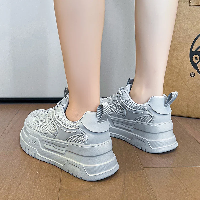 VentFit Bella Sneakers - Image 11