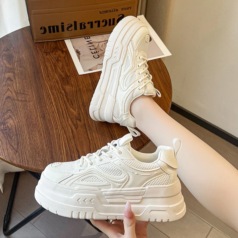VentFit Bella Sneakers - Image 9