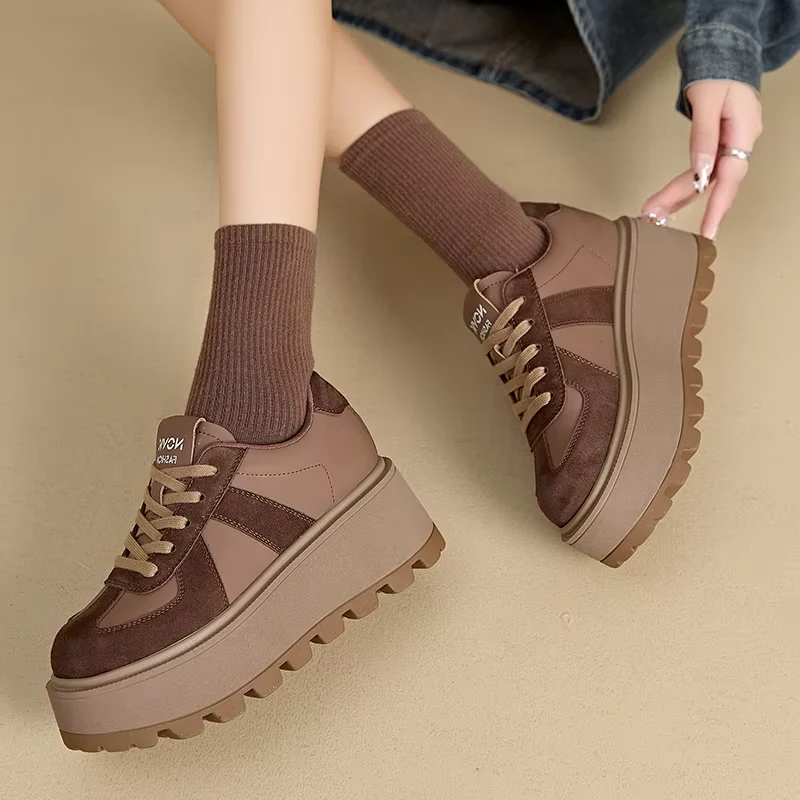 Ventura Platform Sneakers - Image 7