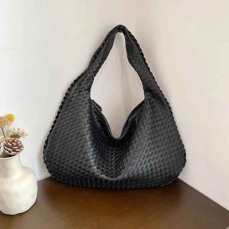 Versailles Shoulder Bag - Image 2