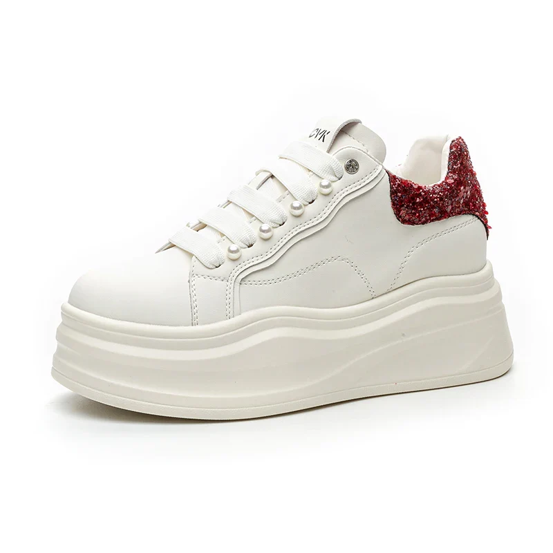 VersaStyle HydroStep Sneakers - Image 2