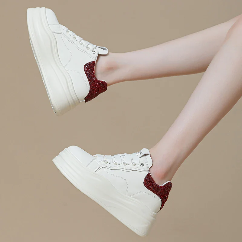 VersaStyle HydroStep Sneakers - Image 5
