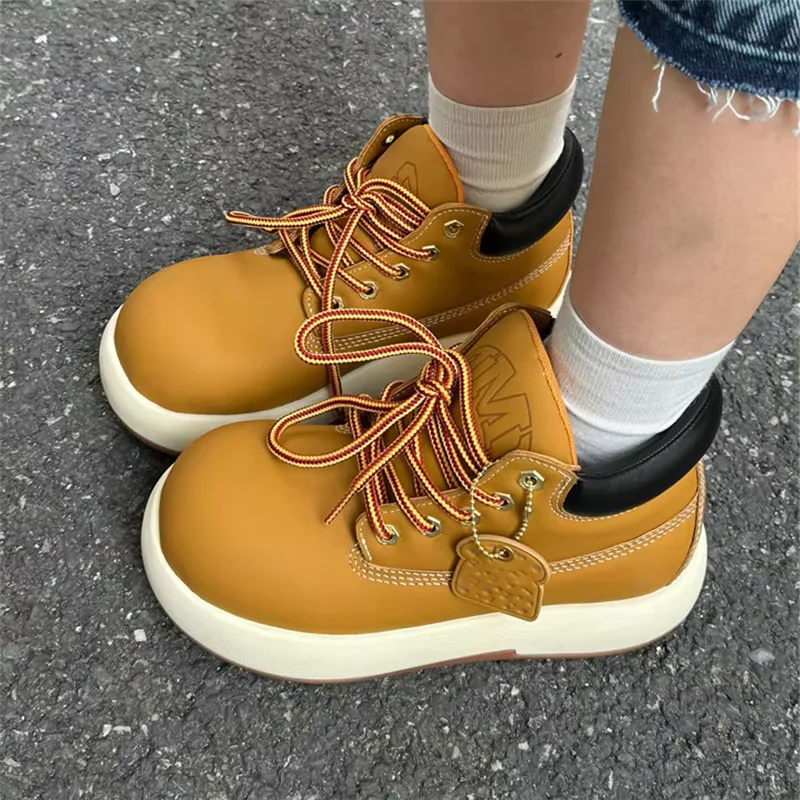 Vogue Vantage Boots - Image 2