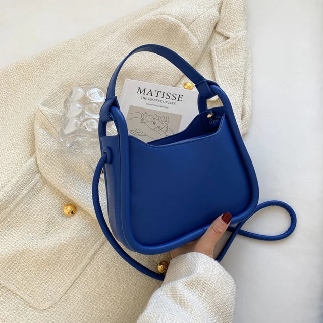 Wanderlust Weekender Shoulder Bag - Image 3